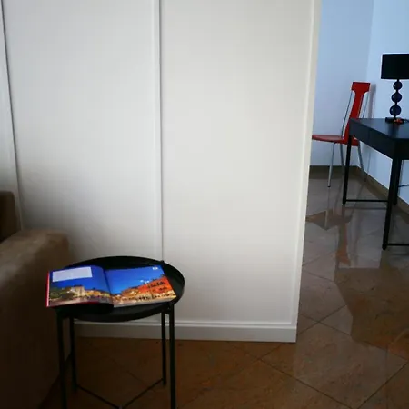 Apartament Il Balcone Del Longobardo-200M Dall' Arena *