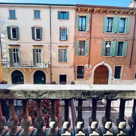 Il Balcone Del Longobardo A Due Passi Dall'arena Apartment Verona